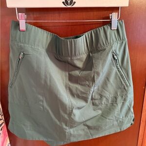 Kyodan Green Women's Mini Skirt with Zip Pockets